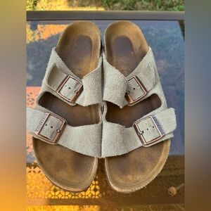 Birkenstock Arizona 2strap suede taupe women’s 40 narrow 9/9.5